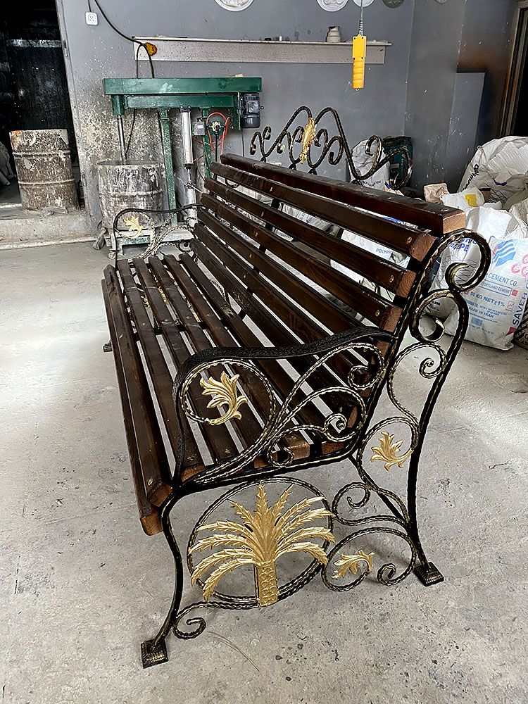 Кованые лавочки, качели