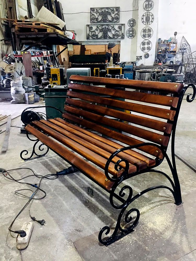 Кованые лавочки, качели