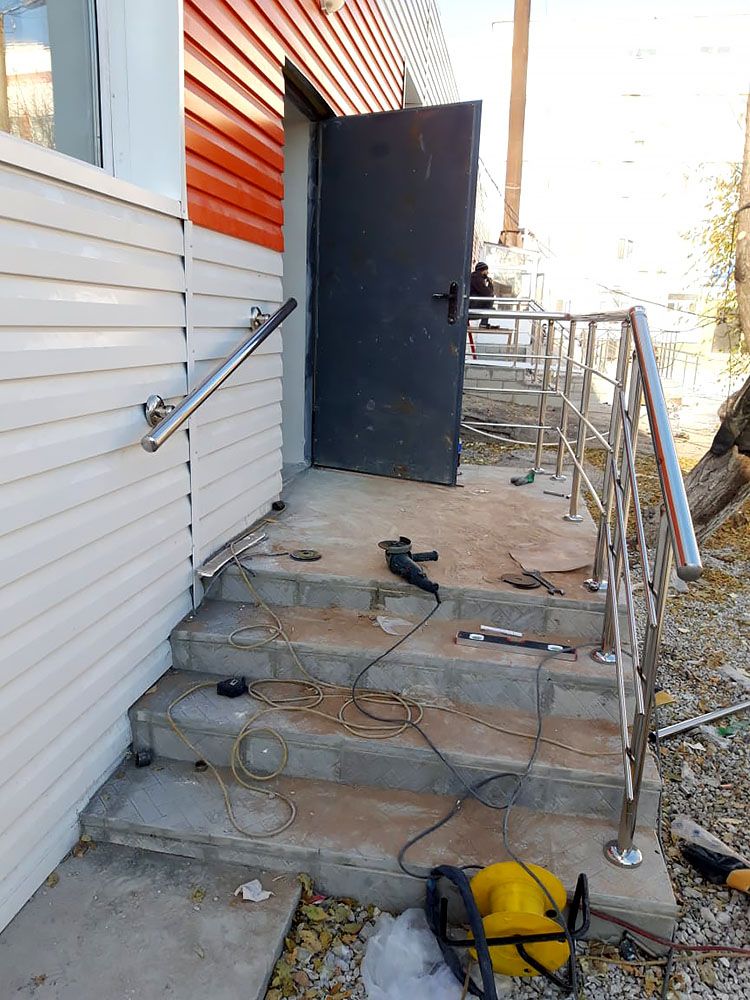 Поручни из нержавеющей стали